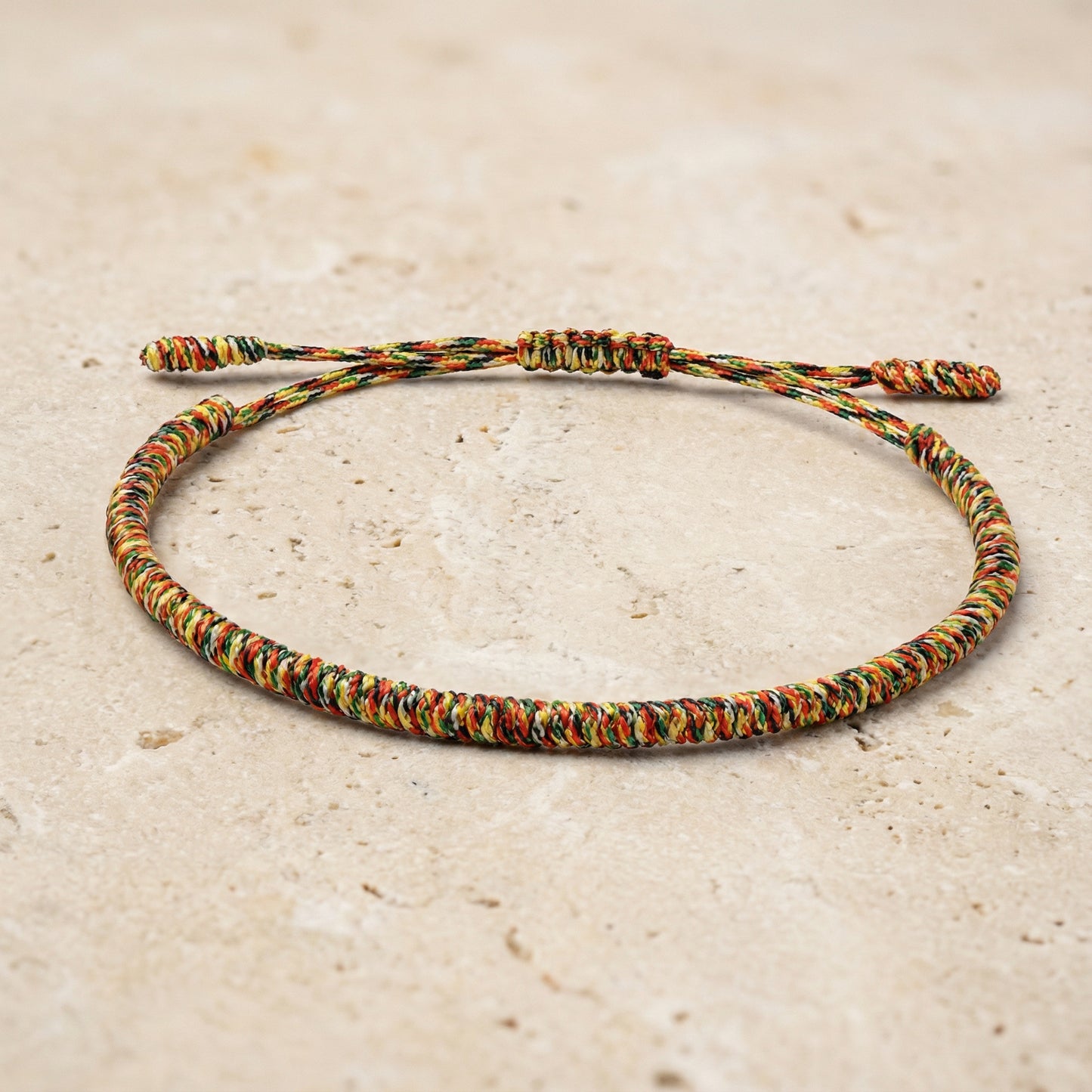 Pulsera Budista de Nudos Hecha a Mano | Protección, Suerte y Energía